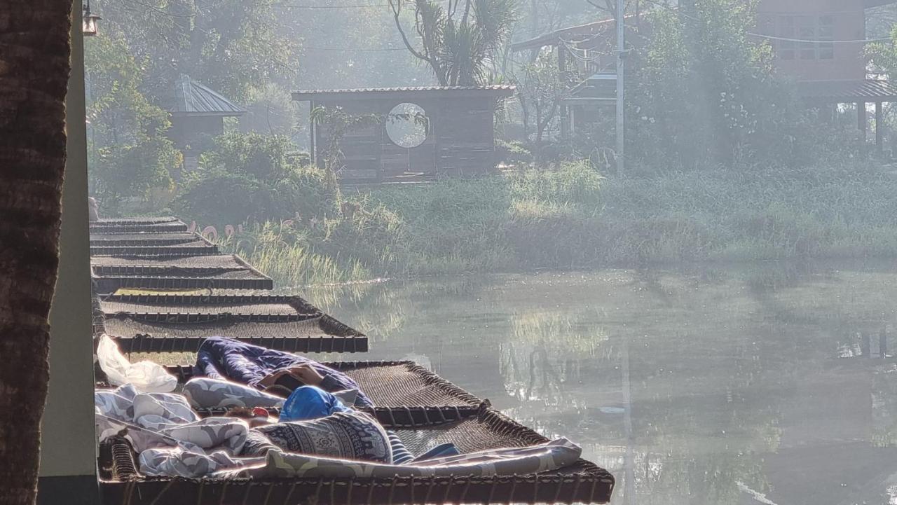 Baan Suan San Rak บ้านสวนแสนรัก Buriram Exteriör bild